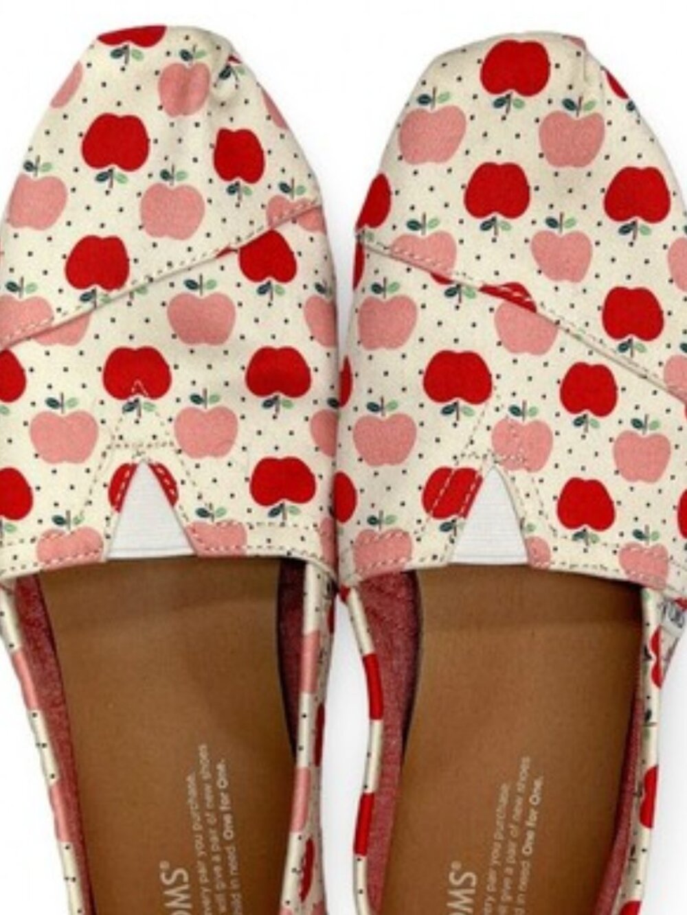Classic Apple Alpargata slip on, size Y6/Women's 7.5